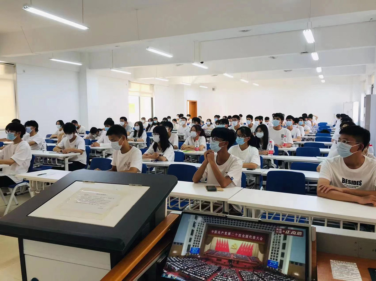 学生4.jpg